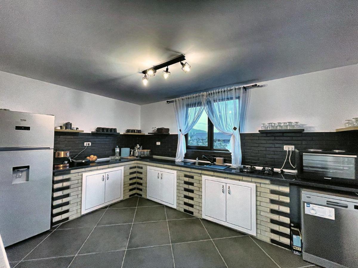 Вилла Casa Din Podirei Capu Cimpului Экстерьер фото